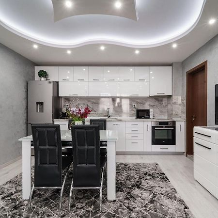 City Apartments - A Brand New Luxury & Comfy 2 Asenovgrad Eksteriør bilde