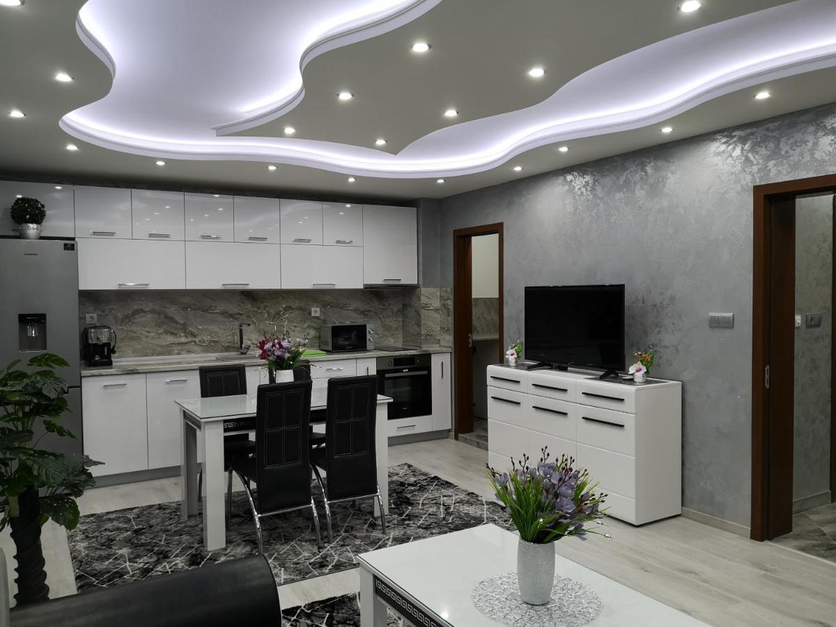 City Apartments - A Brand New Luxury & Comfy 2 Asenovgrad Eksteriør bilde