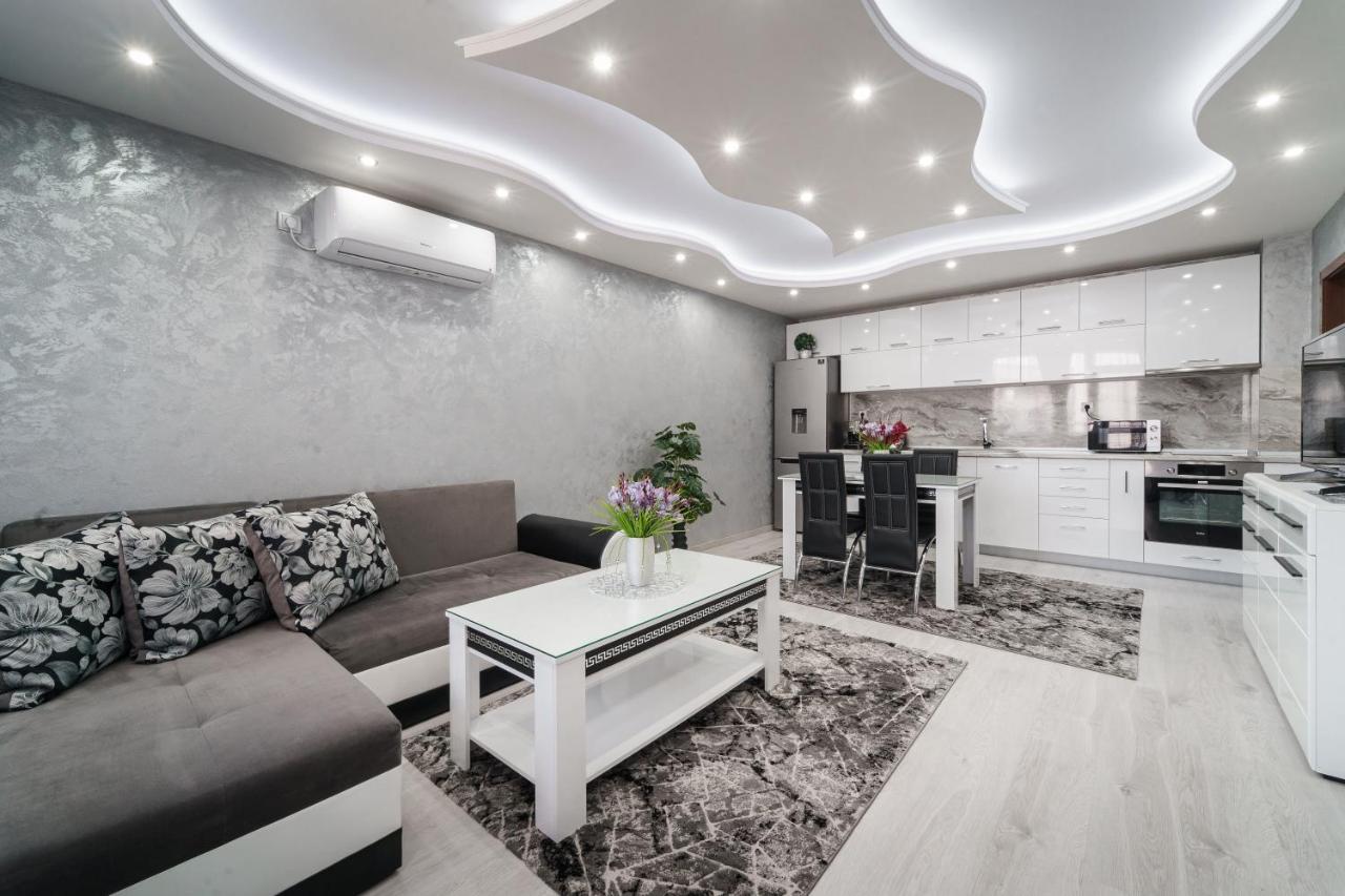City Apartments - A Brand New Luxury & Comfy 2 Asenovgrad Eksteriør bilde